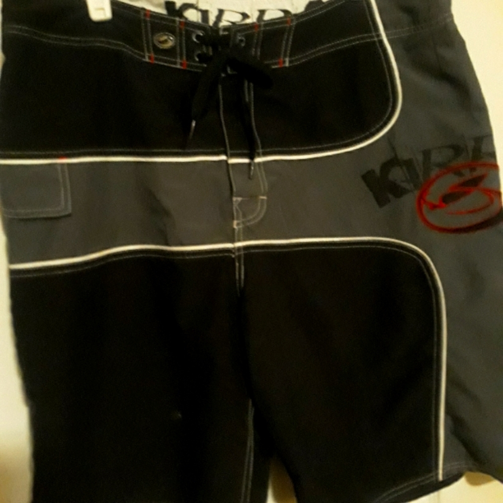 Mens board shorts black &gray 36 Kirra